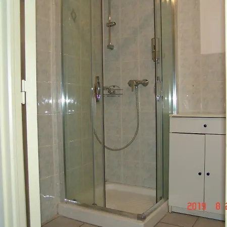 Apartment Natik *